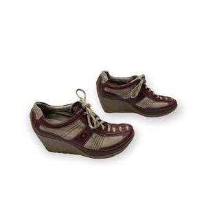 Tsubo Shoes Womens Size 7.5 US Lace Up Wedge SN 8171-BUR Maroon Tan